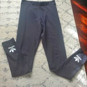 Adidas work out leggings size small in black new but no tags  ever worn